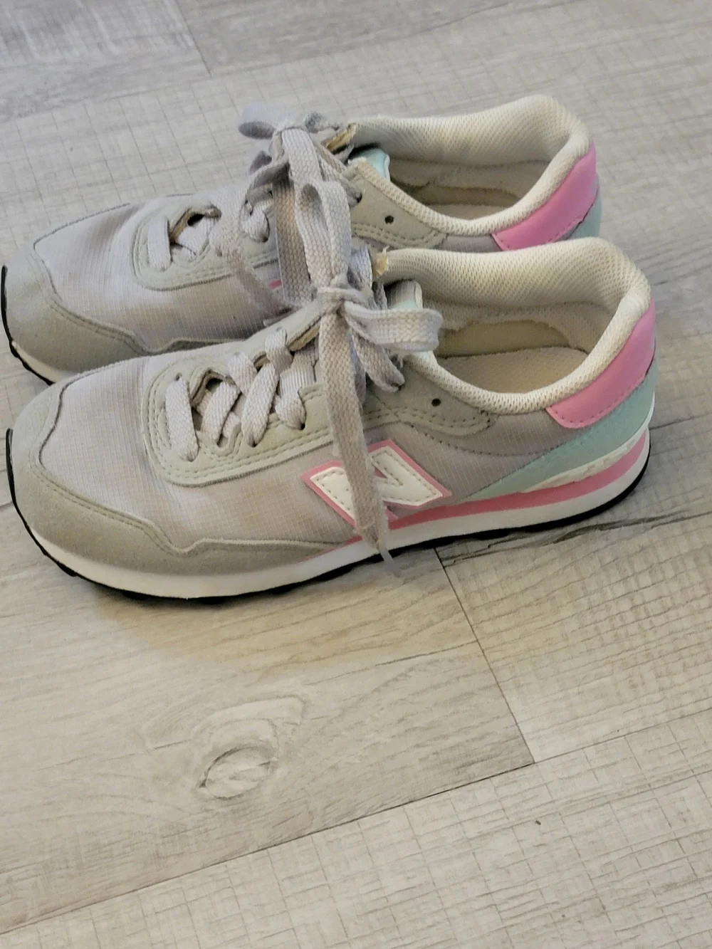 New Balance Gray & Pink Kids Sneakers